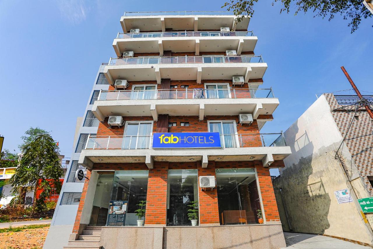 Fabhotel Unique Stay Noida Kültér fotó