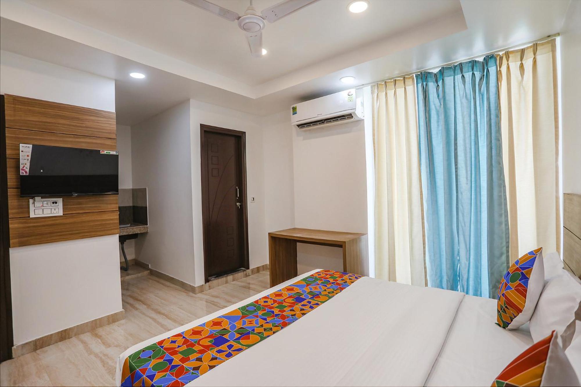 Fabhotel Unique Stay Noida Kültér fotó