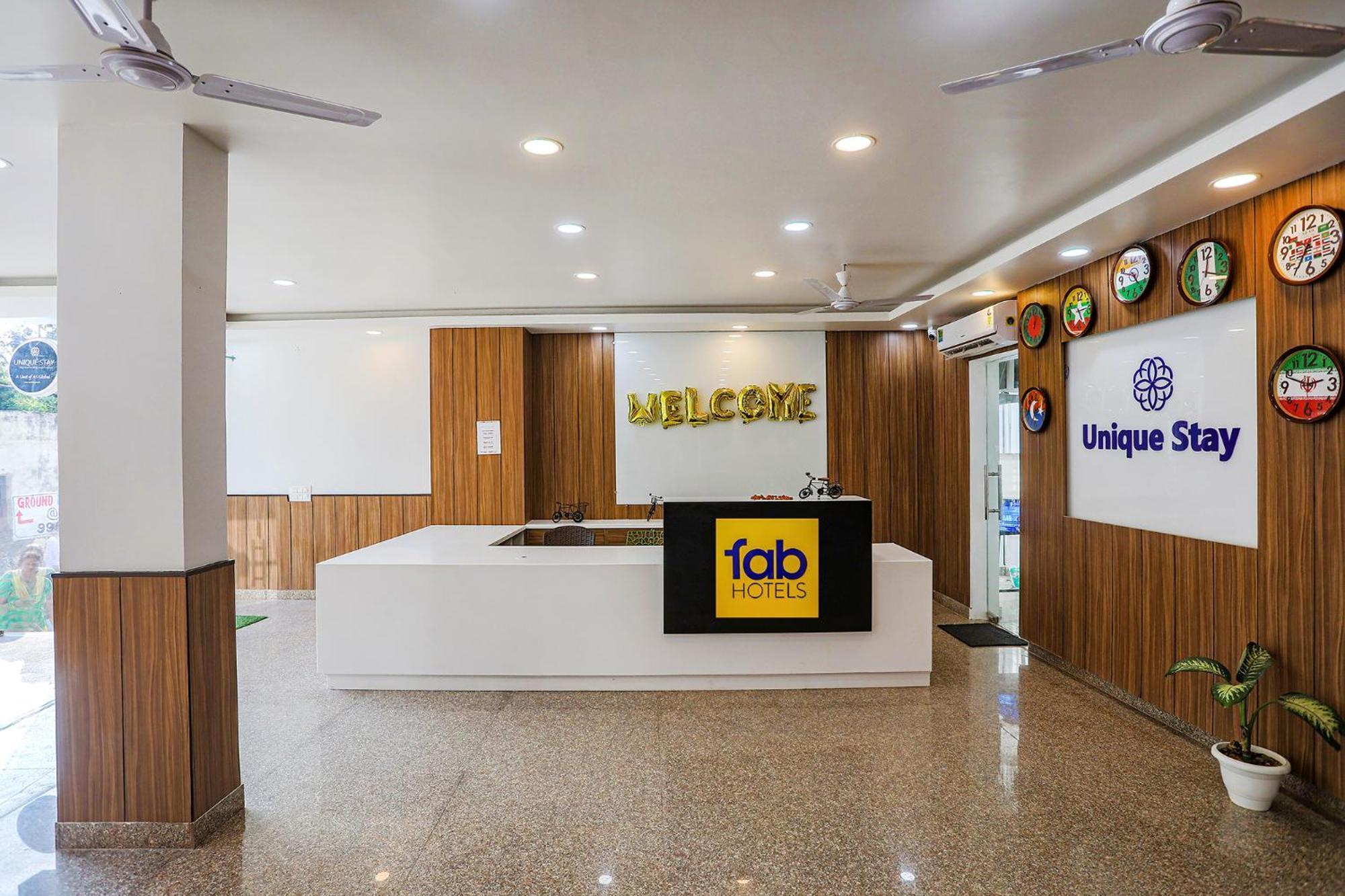 Fabhotel Unique Stay Noida Kültér fotó