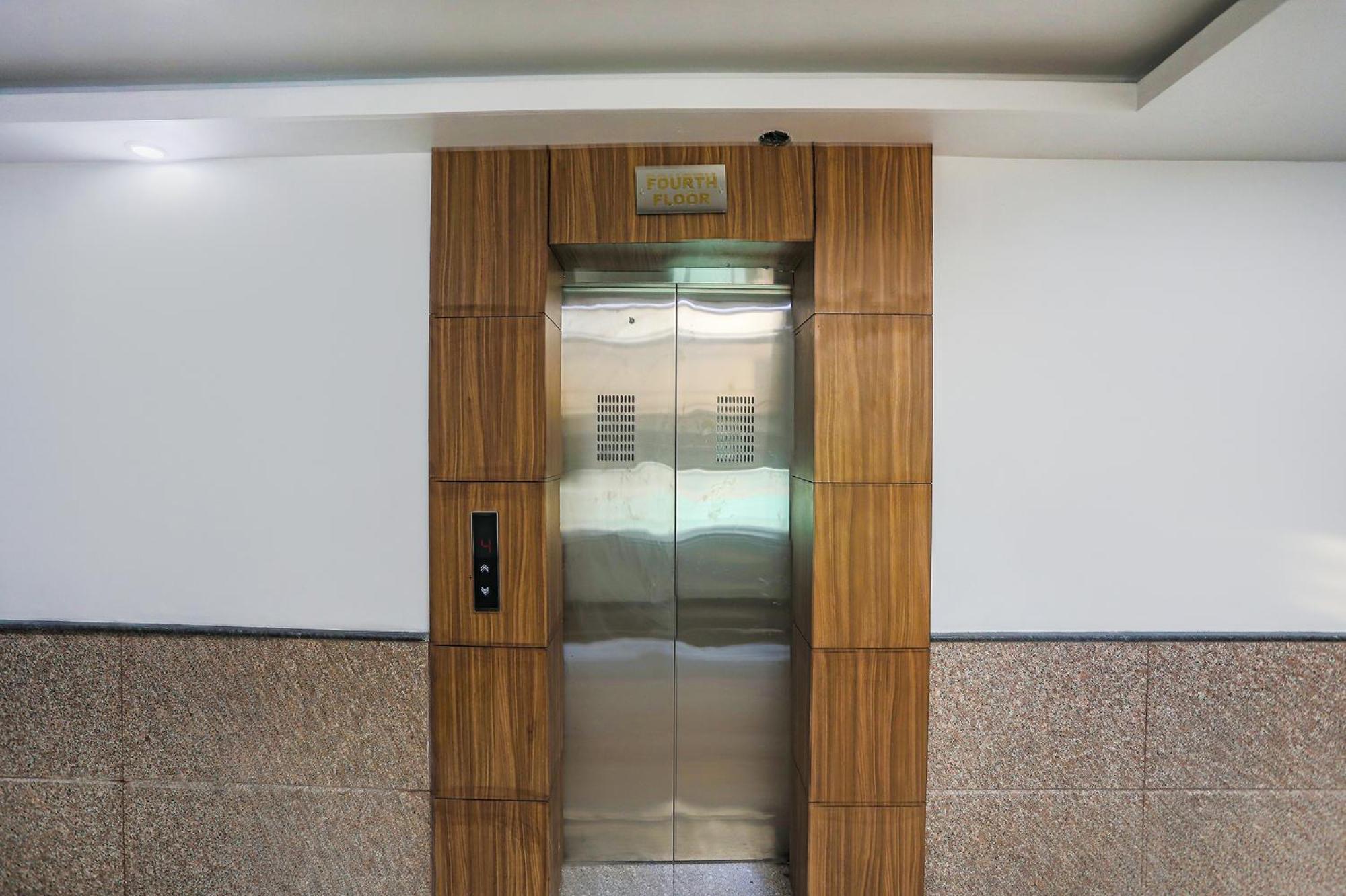 Fabhotel Unique Stay Noida Kültér fotó
