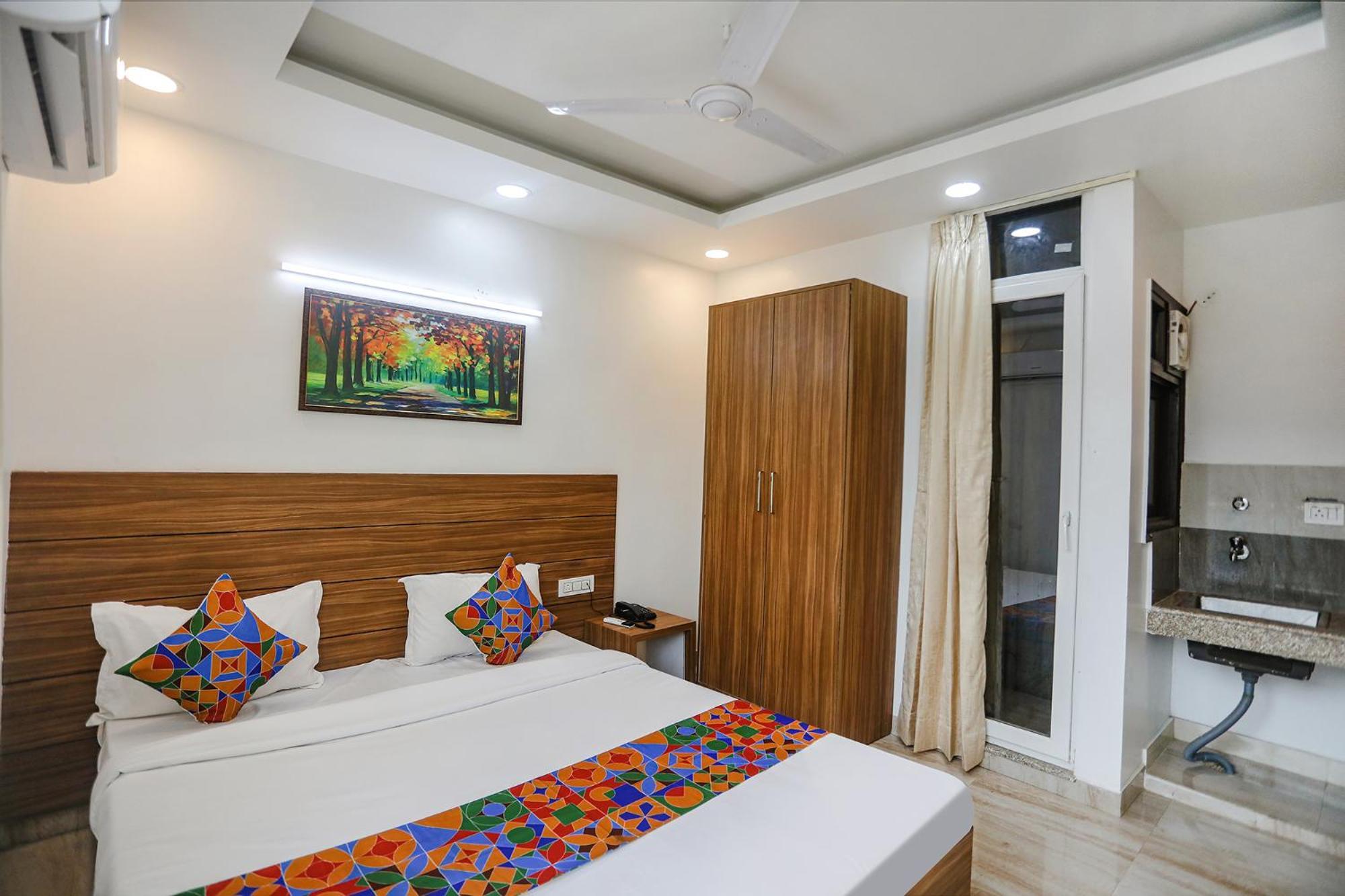 Fabhotel Unique Stay Noida Kültér fotó