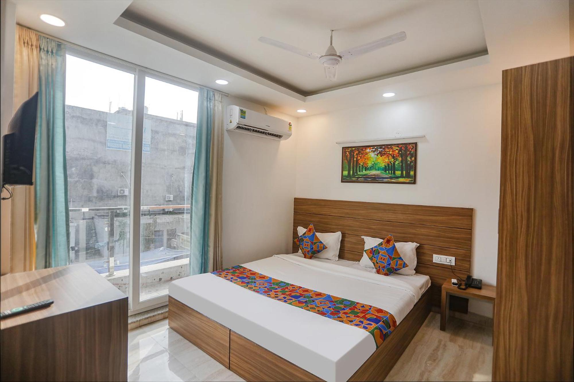 Fabhotel Unique Stay Noida Kültér fotó