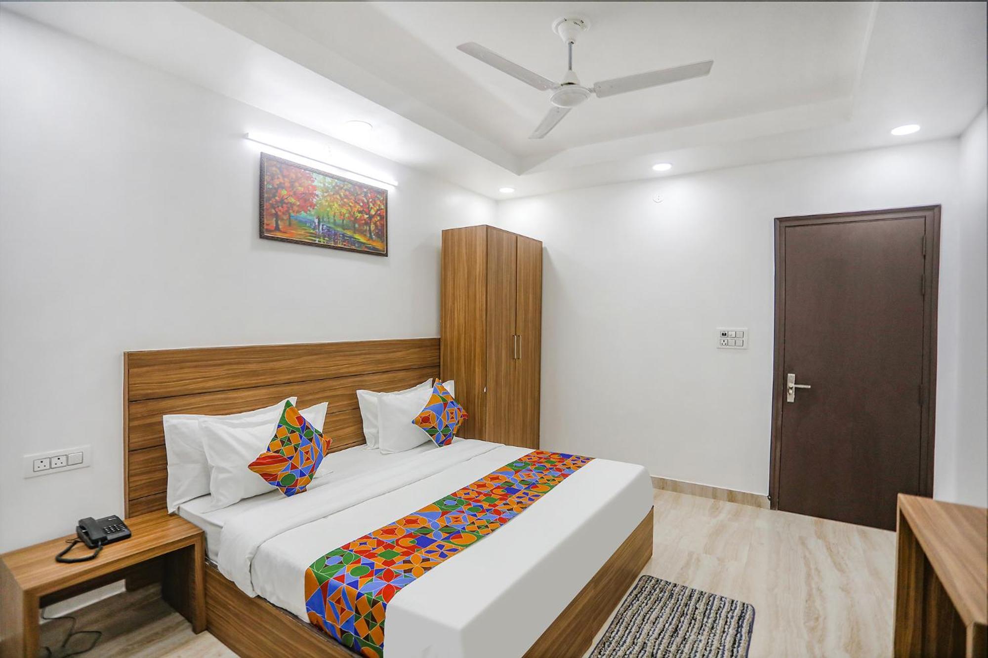 Fabhotel Unique Stay Noida Kültér fotó