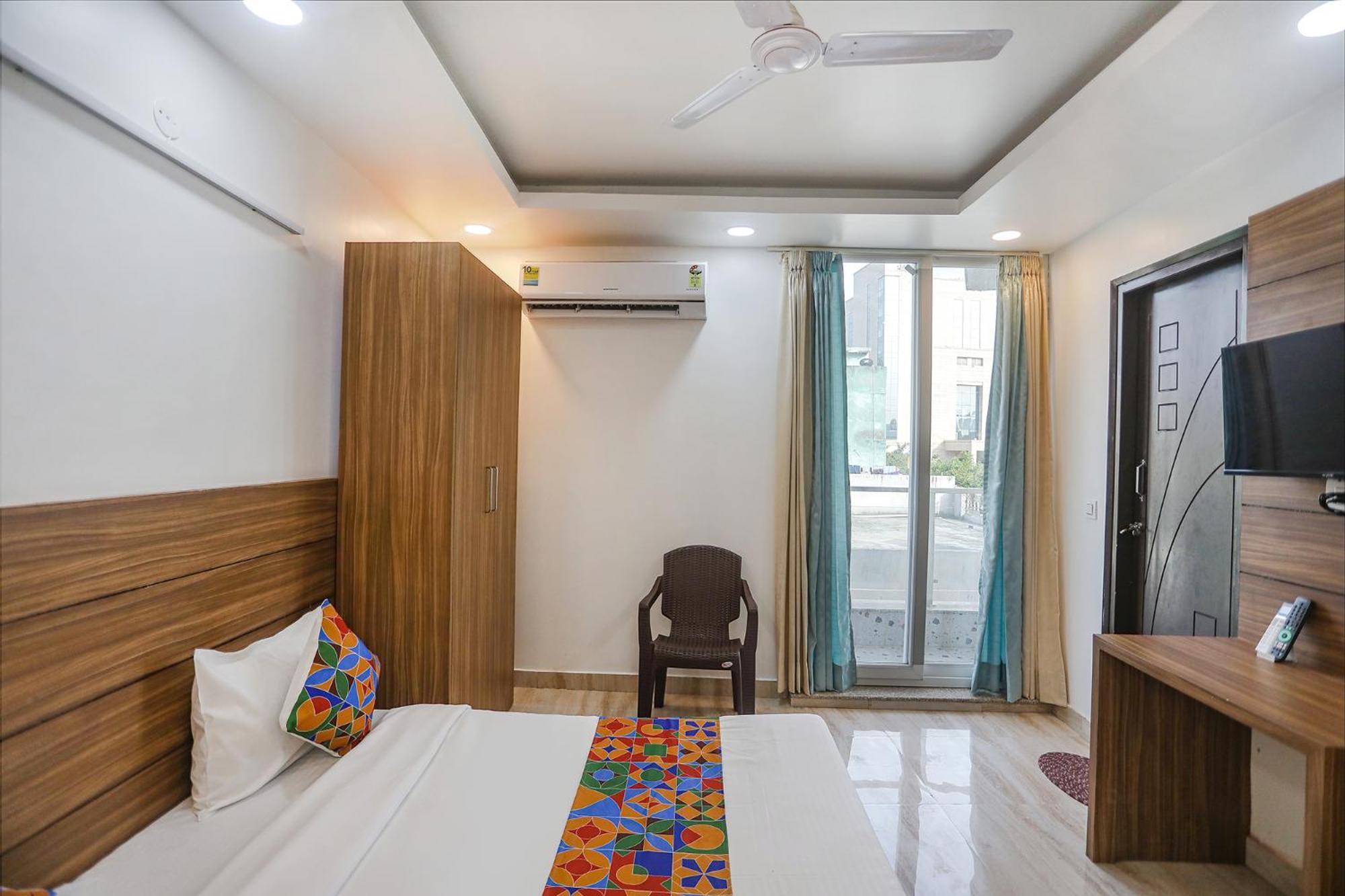 Fabhotel Unique Stay Noida Kültér fotó